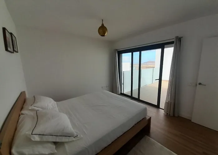 Ocean View Villa *